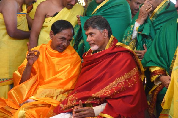 KCR Expresses Interest to Perform 'Prayuta Chandi Yagam'