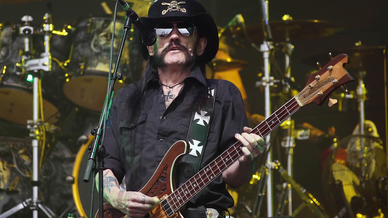 Motorhead Frontman Lemmy Dies Of Cancer Aged 70