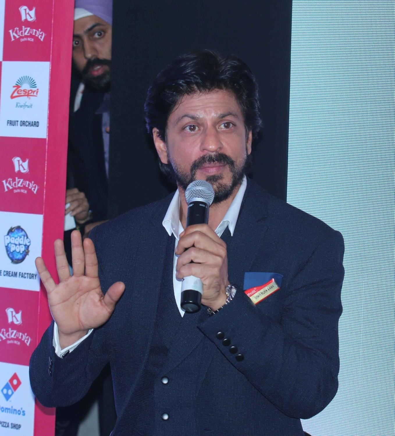 Celebrities Can Have Amazing Effect on Fans: SRK
