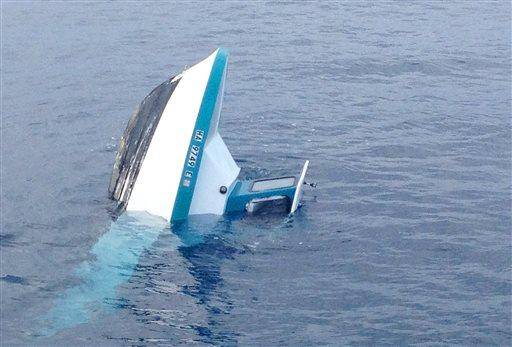 One killed as boat capsizes in Telangana