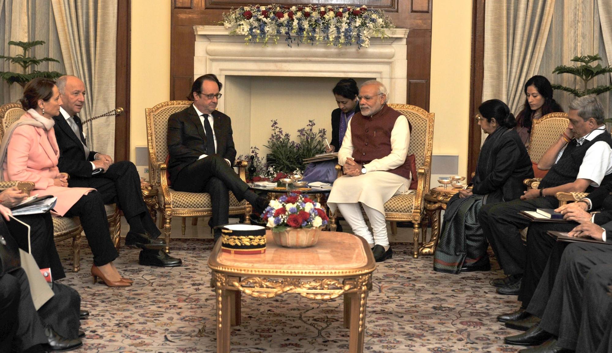 France Commits 300 Mn Euros for Solar Energy Development
