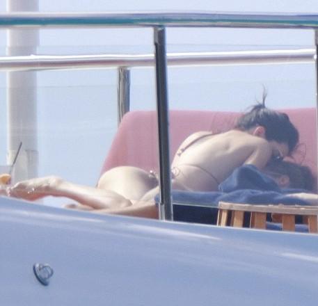 Kendall, Harry Styles Caught Kissing on Yacht
