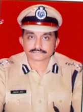 Haryana shunts out top Rohtak cop after violent Jat stir