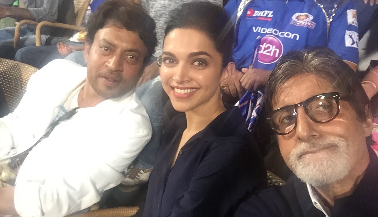 Big B asked for 'selfie' in washroom