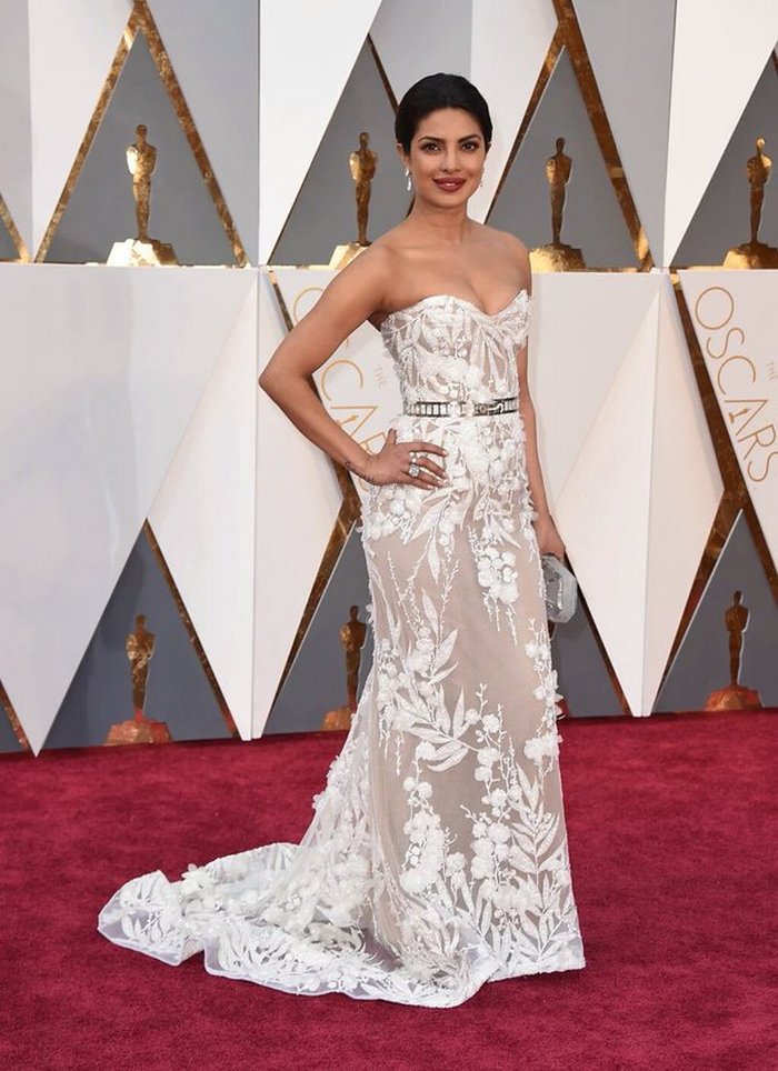 Oscars 2016: Priyanka Chopra, Lady Gaga stun in white ensembles