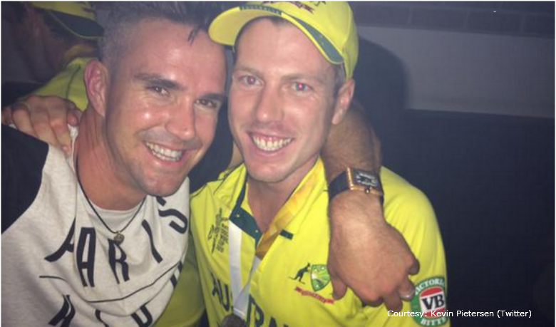 Faulkner Jokes with Pietersen During Ipl Auction