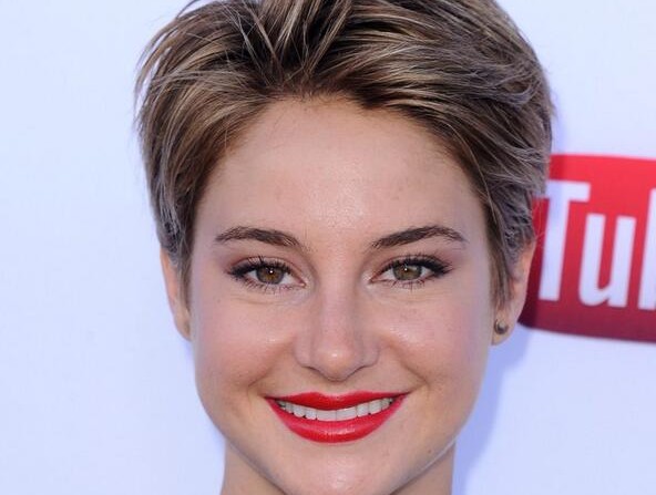 'Divergent' set like summer camp: Shailene Woodley
