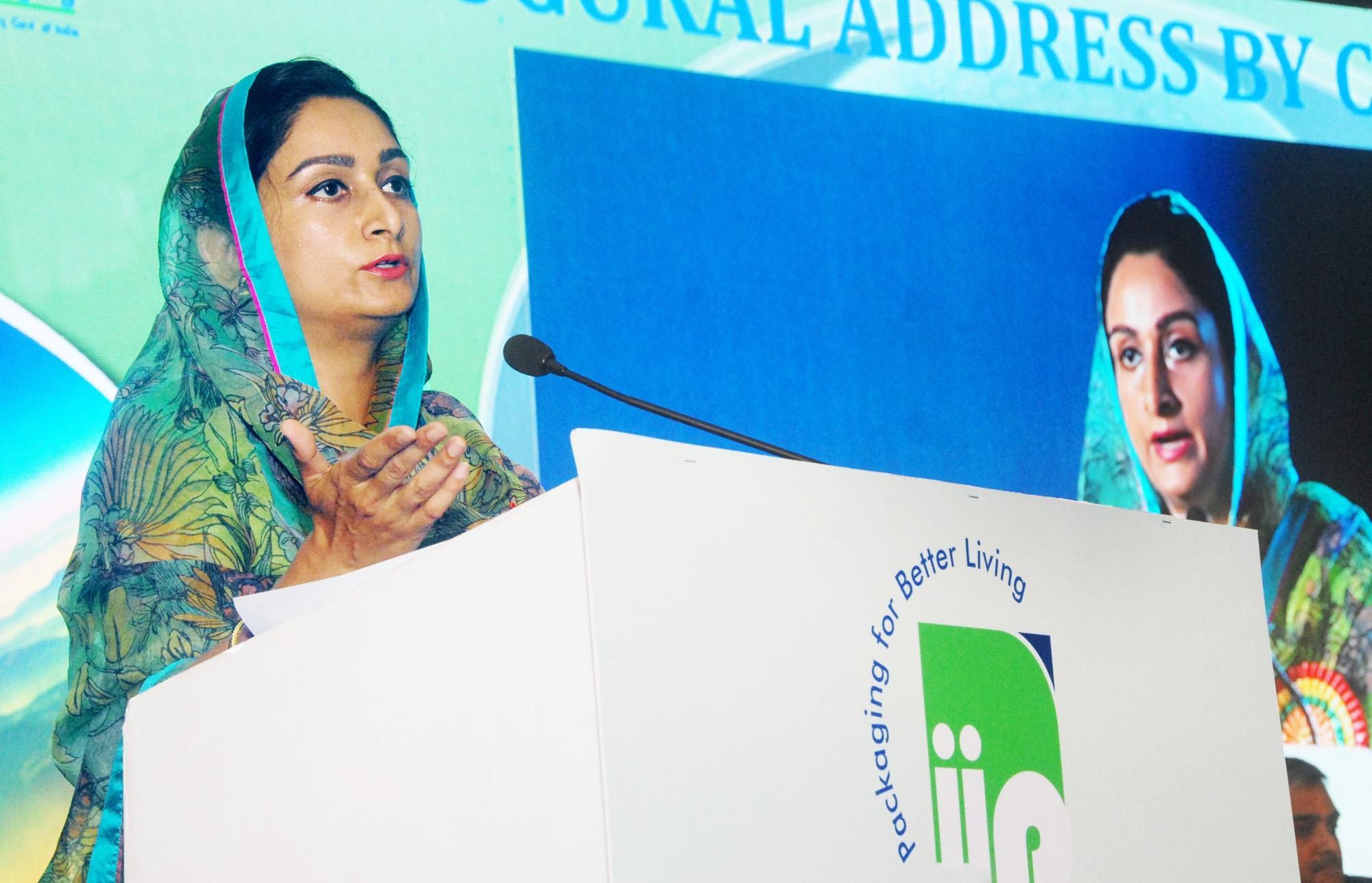 Harsimrat Badal at Gulf Food Conference, invites investors