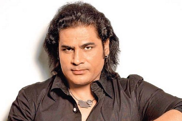 Excited to sing my national anthem at India-Pakistan match: Shafqat