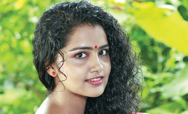 Anupama Replaces Shamlee in Dhanush's 'Kodi'