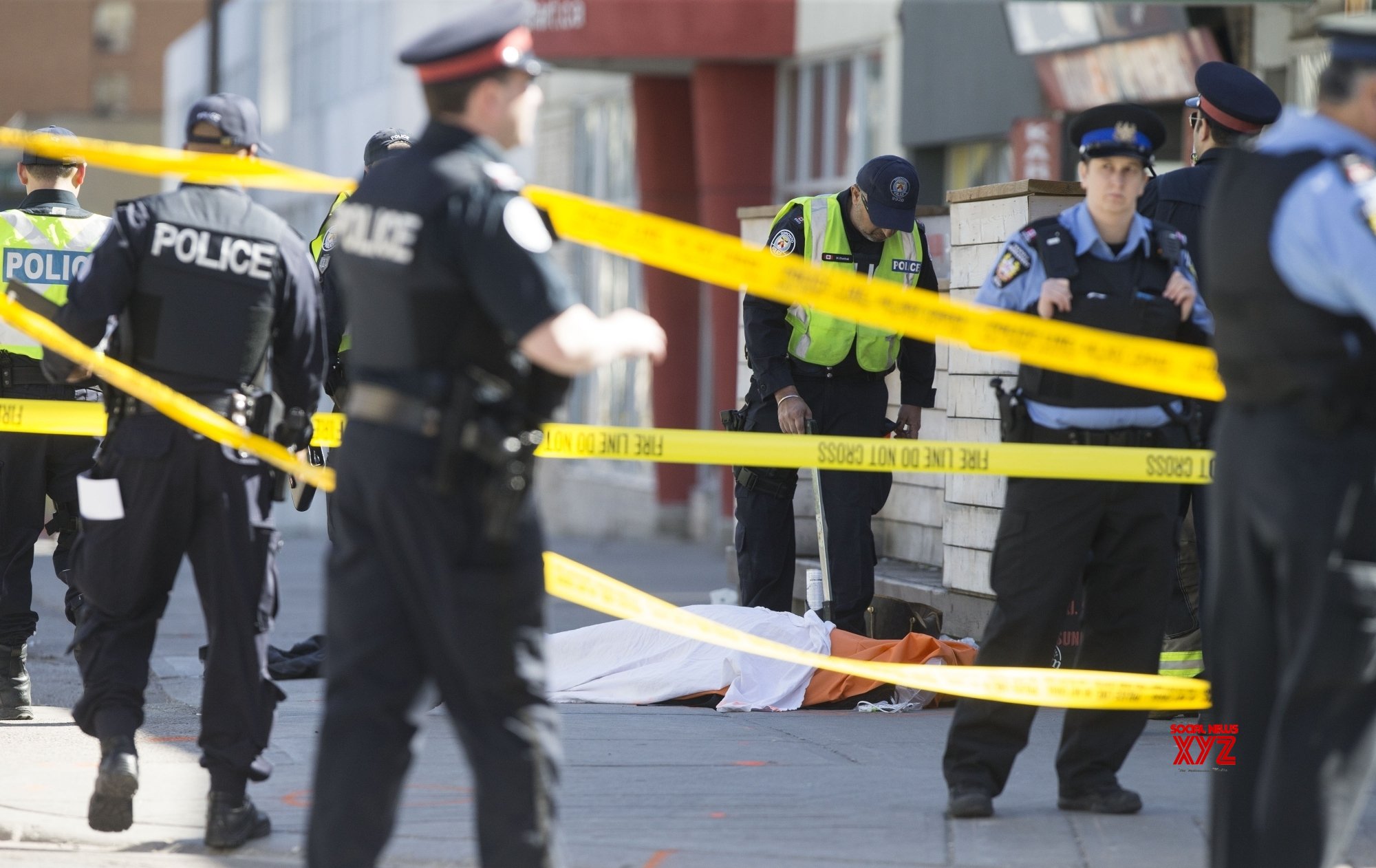 16 killed in Canada shooting rampage 16 killed in Canada shooting rampage