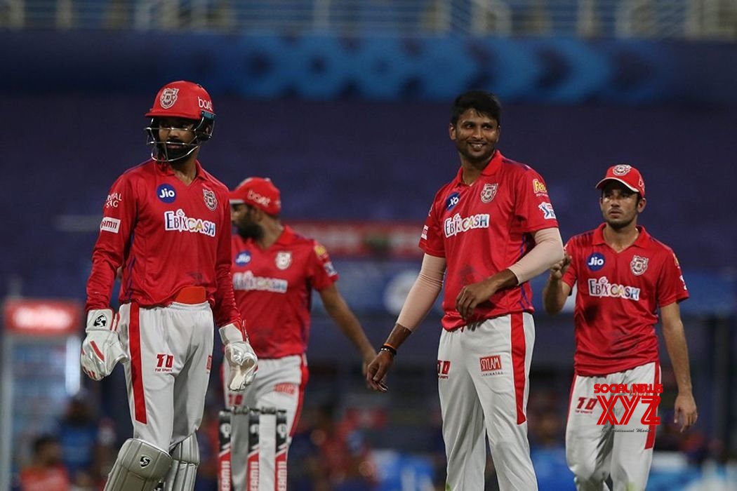 KXIP players' touching tribute to Mandeep's late father KXIP players' touching tribute to Mandeep's late father