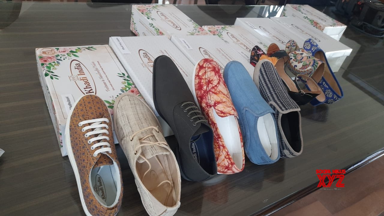 KVIC launches khadi footwear, eyes Rs 1,000 cr market share KVIC launches khadi footwear, eyes Rs 1,000 cr market share