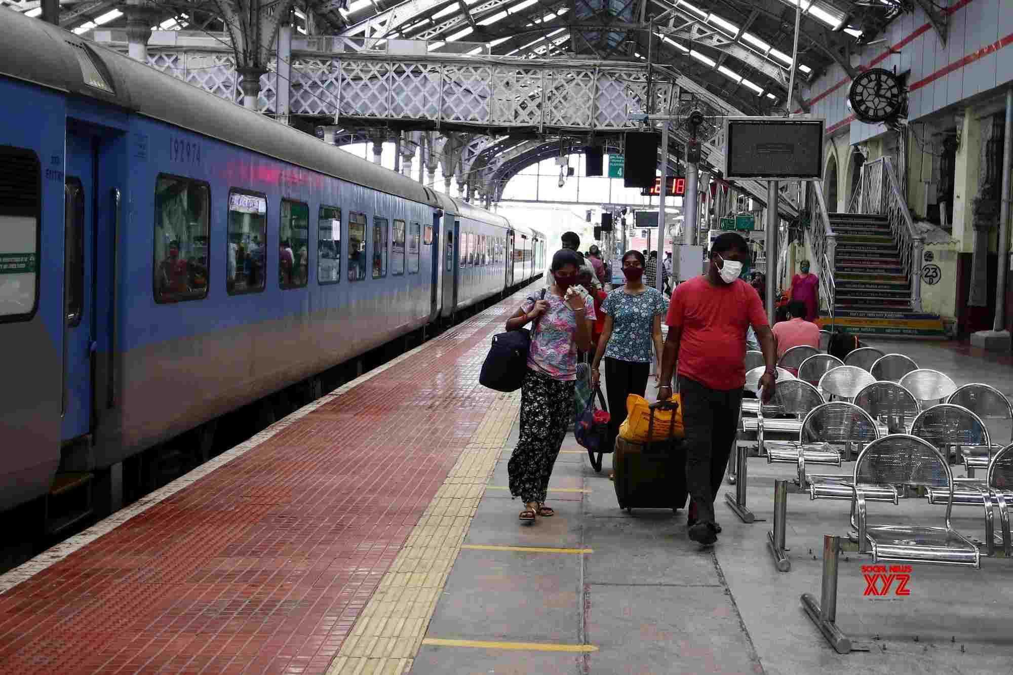 Southern Railway to run specials to clear rush Southern Railway to run specials to clear rush