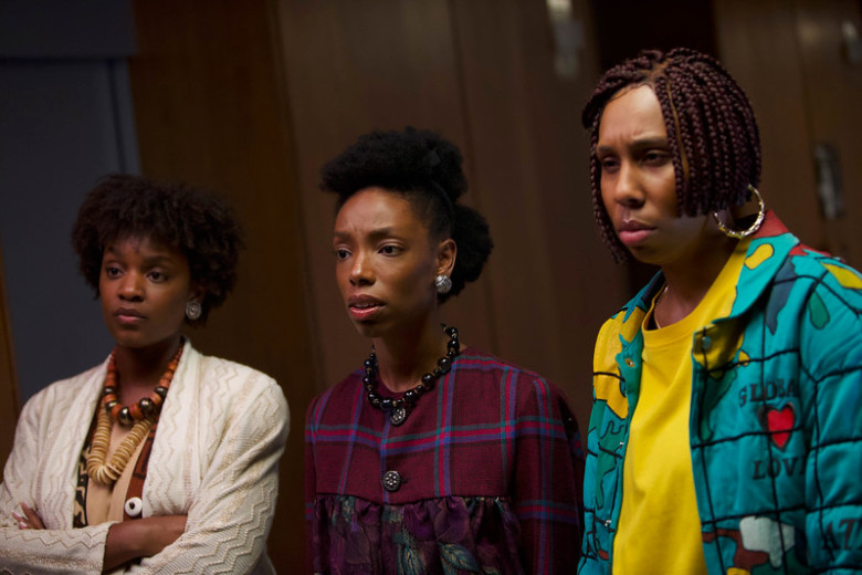 Bad Hair Review:  A Smart Thought Covered Inside a Scattershot, At Last a Lacklustre film (Rating: **1/2)