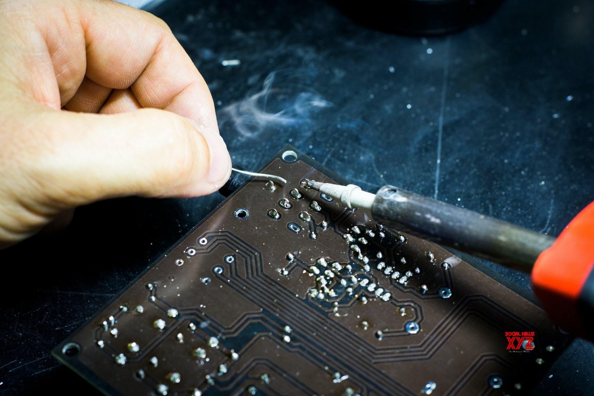 'US-S.Korea co-op on semiconductor will benefit both' 'US-S.Korea co-op on semiconductor will benefit both'