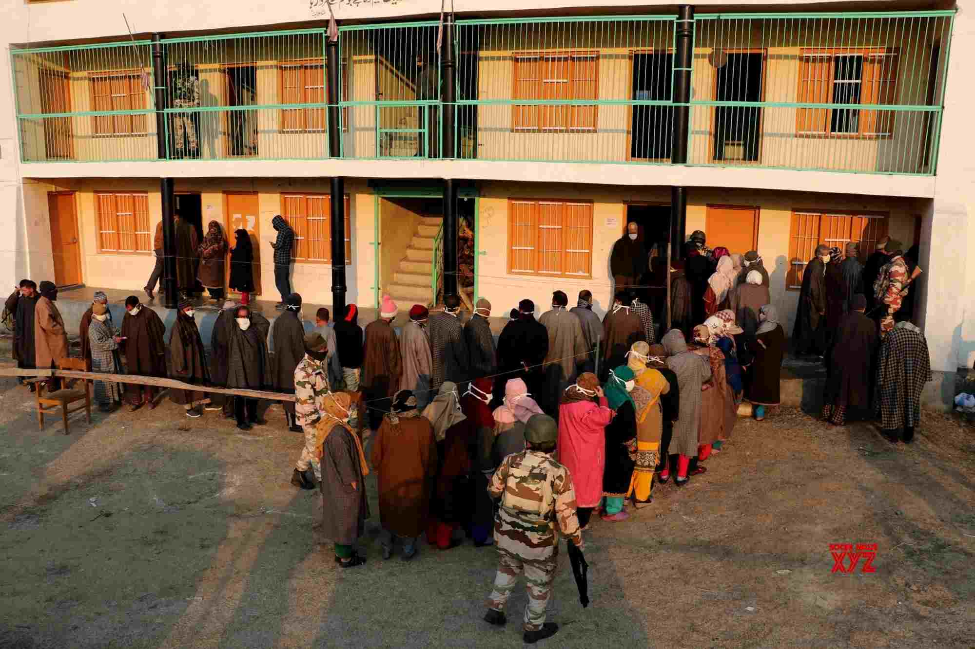 J&K: Nearly 51% voting in last phase of DDC polls J&K: Nearly 51% voting in last phase of DDC polls
