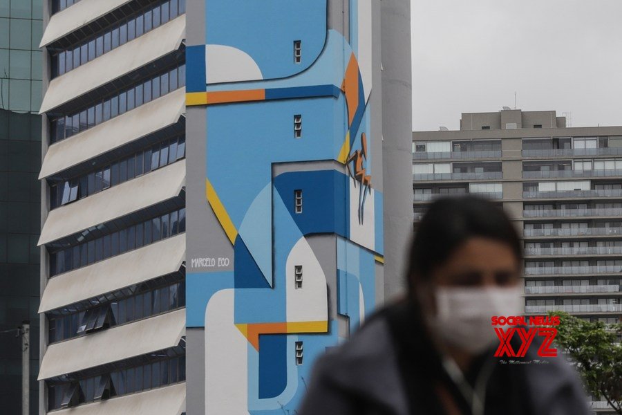 Brazil's Covid-19 deaths exceed 186,000 Brazil's Covid-19 deaths exceed 186,000