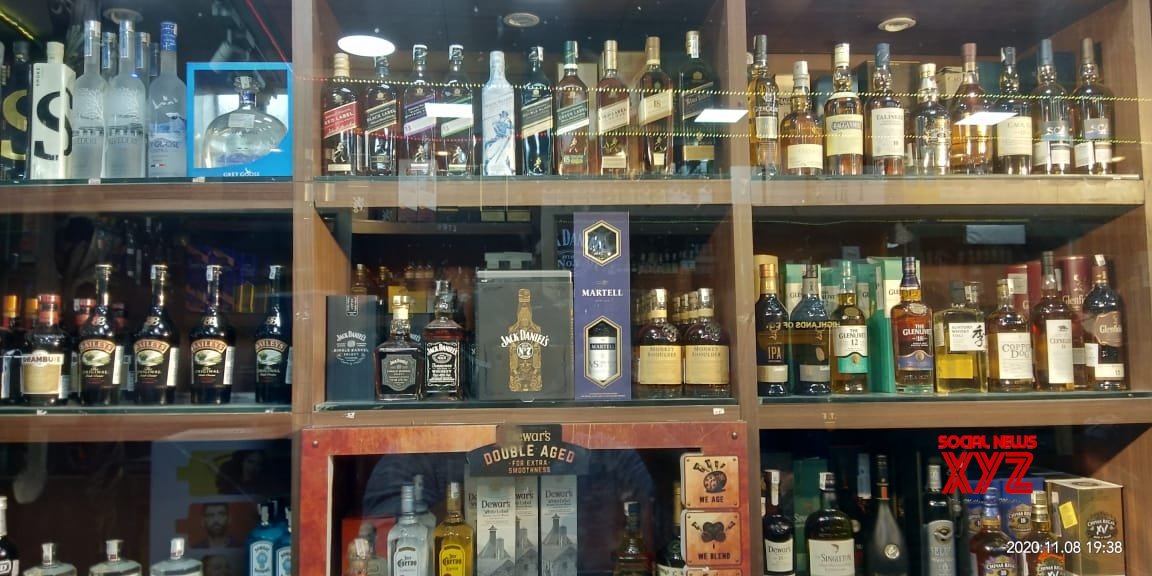 Wrong interpretation of rule change on liquor policy: Delhi govt Wrong interpretation of rule change on liquor policy: Delhi govt