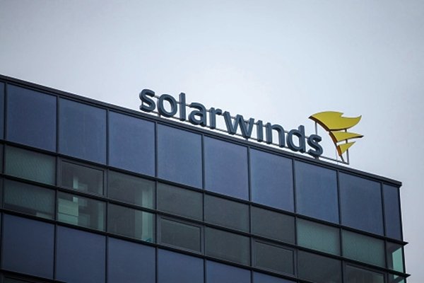Microsoft discovers undisclosed bug in SolarWinds server Microsoft discovers undisclosed bug in SolarWinds server