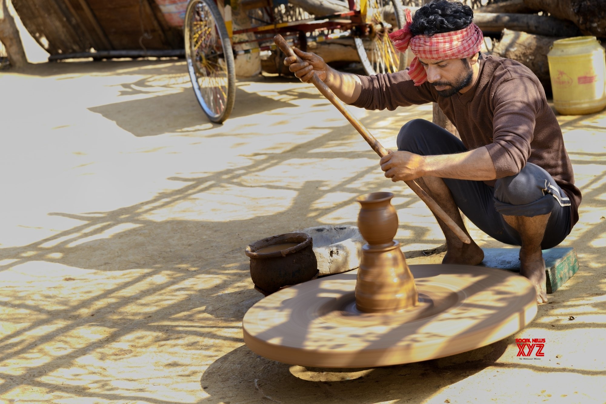 Vineet Kumar Singh learnt pottery for 'Aadhaar' Vineet Kumar Singh learnt pottery for 'Aadhaar'