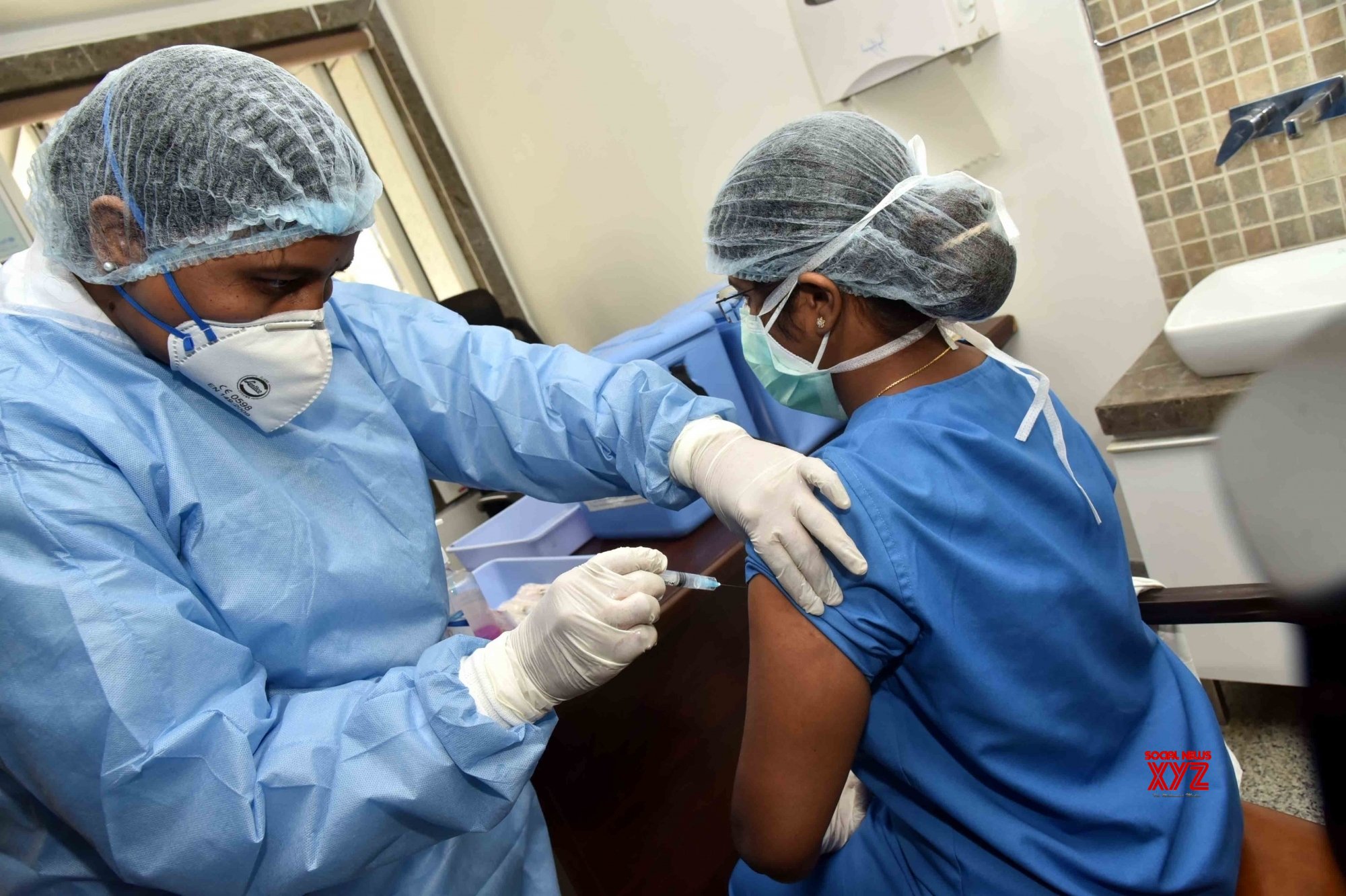 Safe to vaccinate during, before or after menstruation Safe to vaccinate during, before or after menstruation