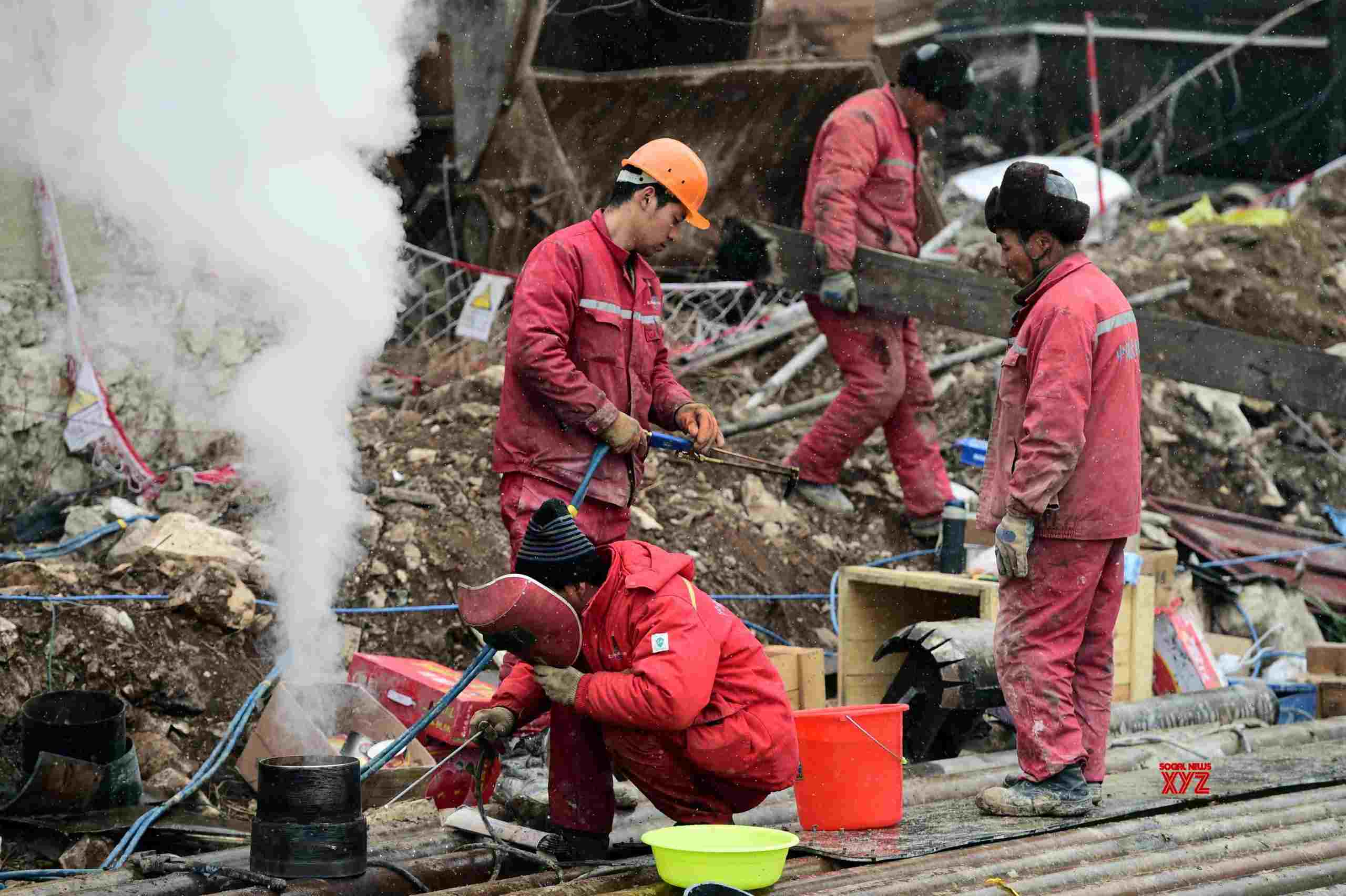 11 workers rescued from China gold mine after 2 weeks 11 workers rescued from China gold mine after 2 weeks