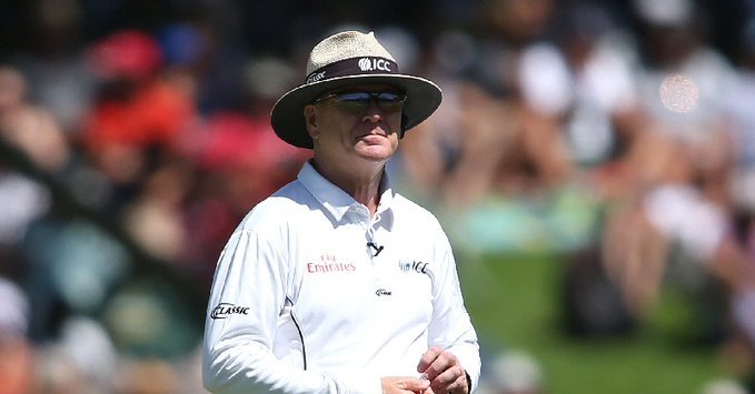 Umpire Bruce Oxenford announces retirement from international cricket Umpire Bruce Oxenford announces retirement from international cricket