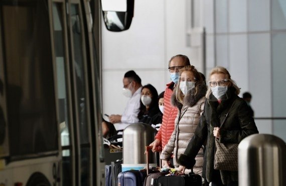California mulls reinstating indoor mask mandate as Covid-19 cases surge California mulls reinstating indoor mask mandate as Covid-19 cases surge