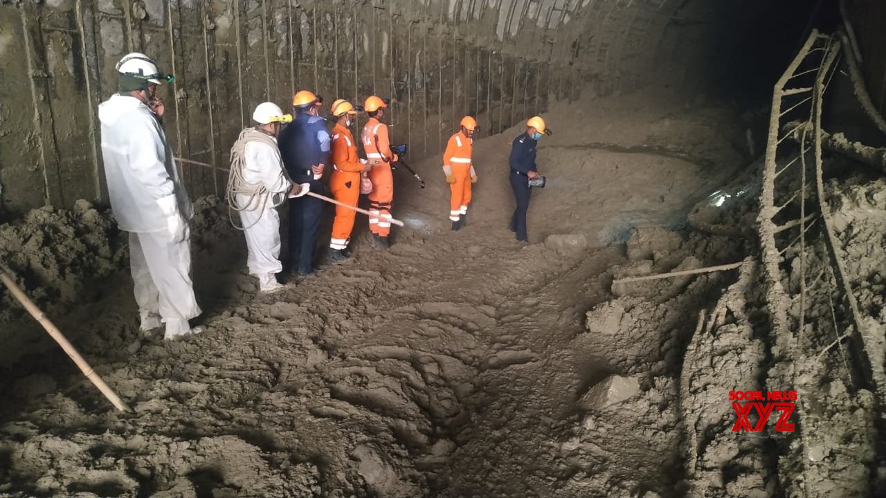 Uttarakhand floods: 13 bodies recovered, six from tunnel Uttarakhand floods: 13 bodies recovered, six from tunnel
