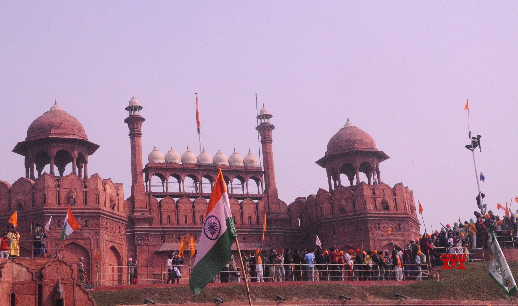 Dutch national among 2 arrested over Red Fort violence Dutch national among 2 arrested over Red Fort violence
