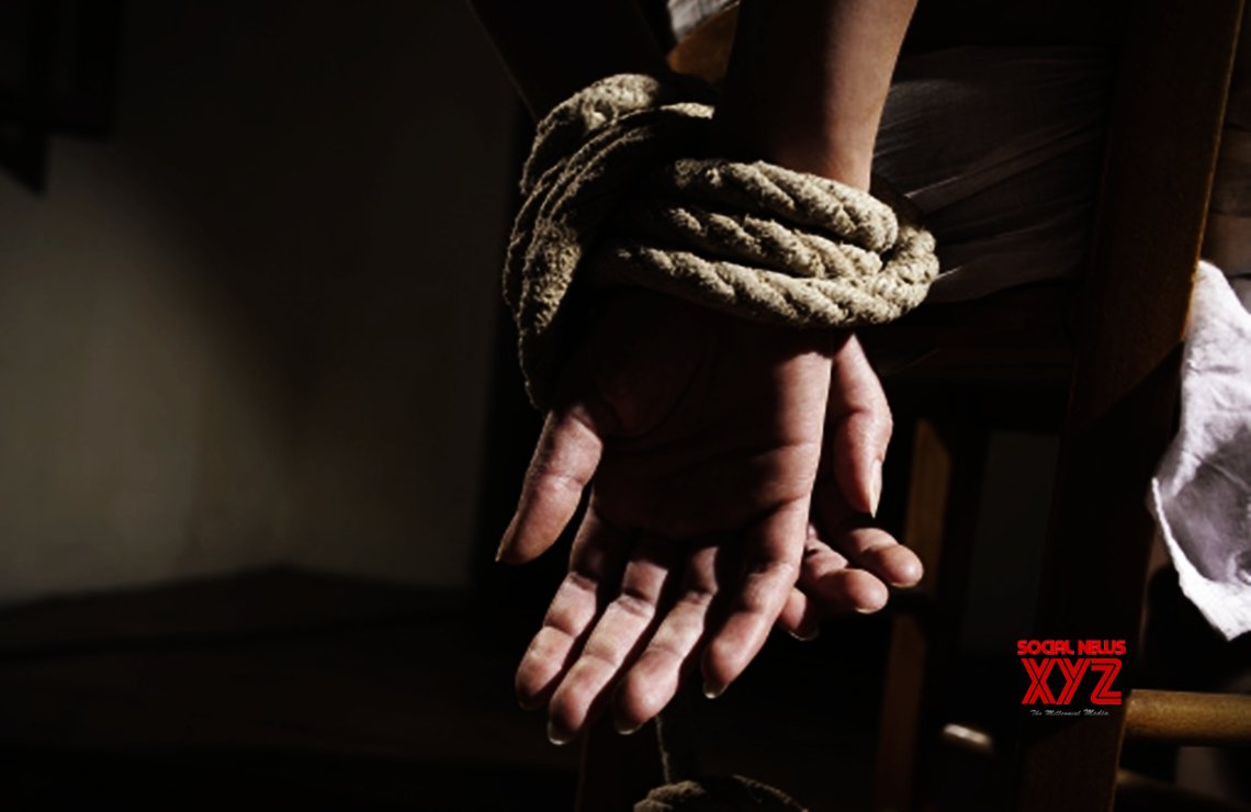GRP constable, others kidnap, torture car dealer in UP GRP constable, others kidnap, torture car dealer in UP