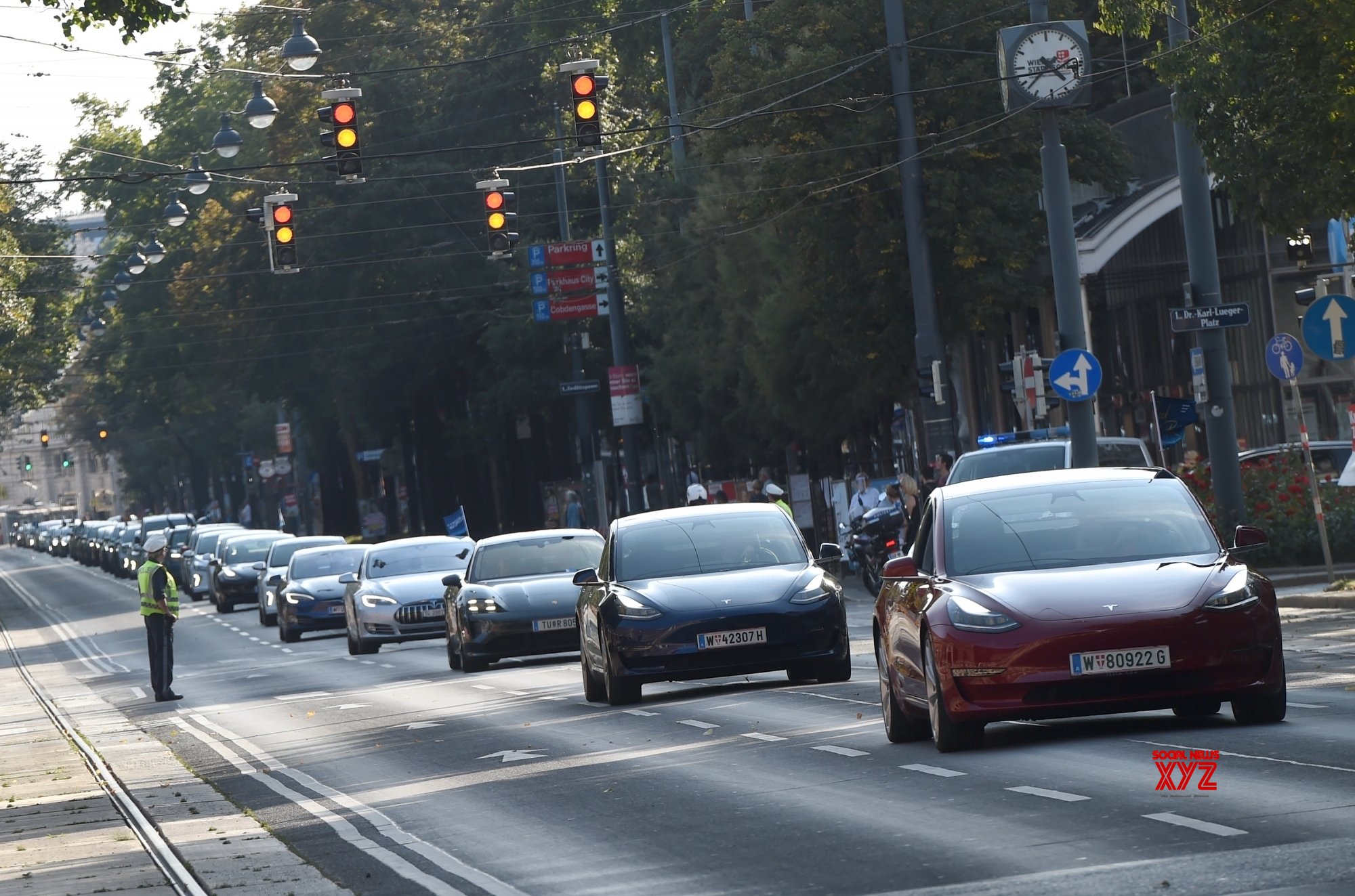 EVs lot greener than traditional cars, says global report EVs lot greener than traditional cars, says global report