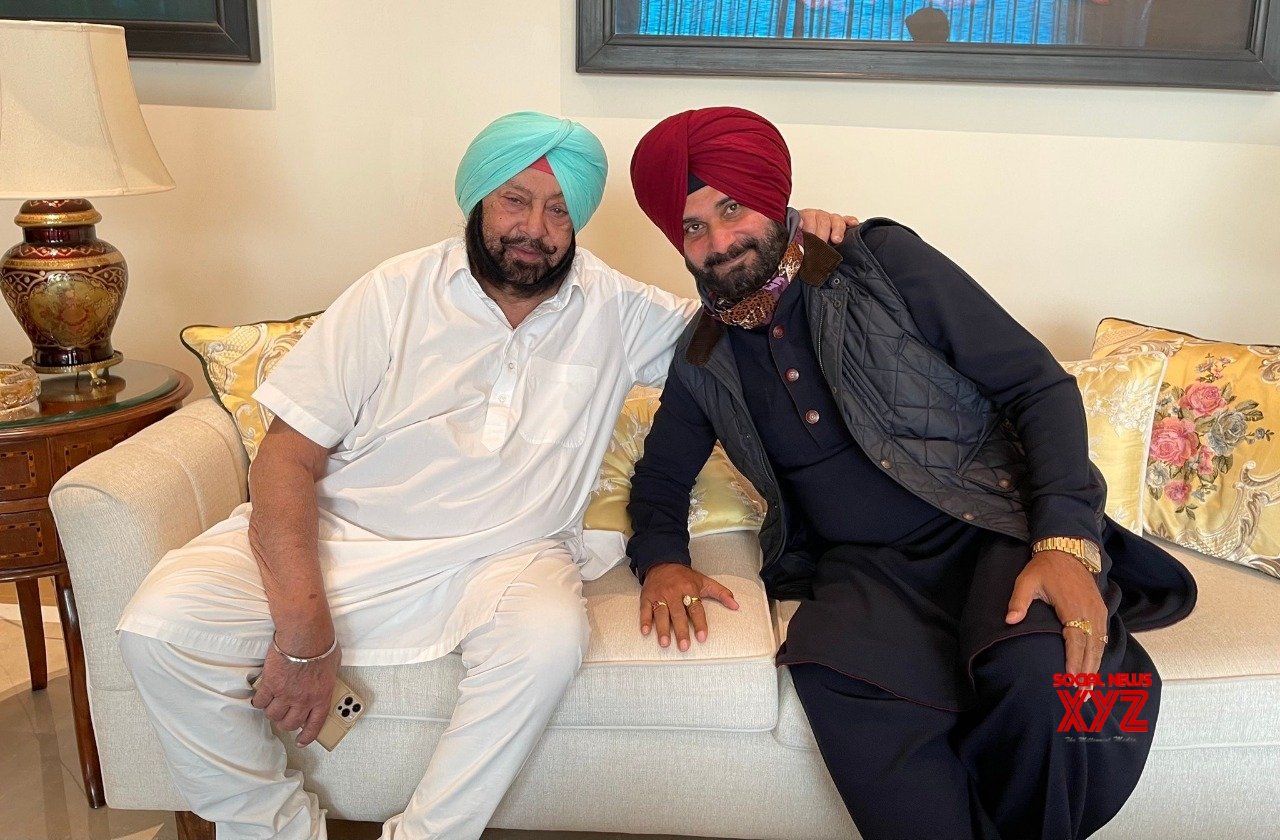 Sidhu meets Amarinder over tea, patch-up on menu? Sidhu meets Amarinder over tea, patch-up on menu?
