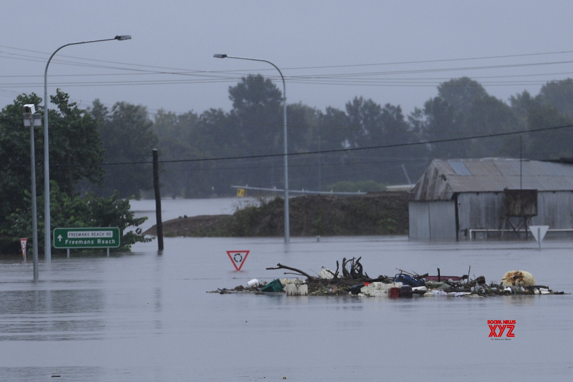 Fresh severe weather warnings issued for Aussie state Fresh severe weather warnings issued for Aussie state