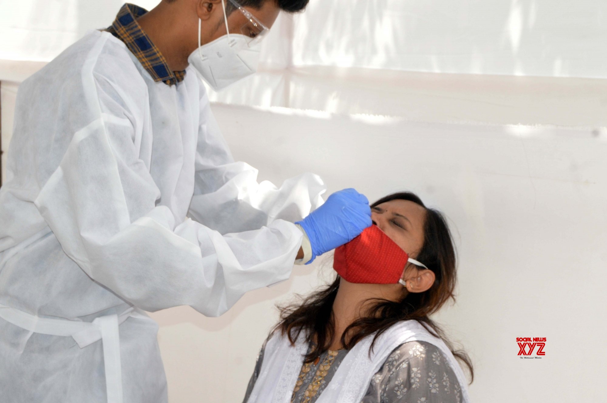 Kerala slashes RT-PCR test rate to Rs 500 Kerala slashes RT-PCR test rate to Rs 500