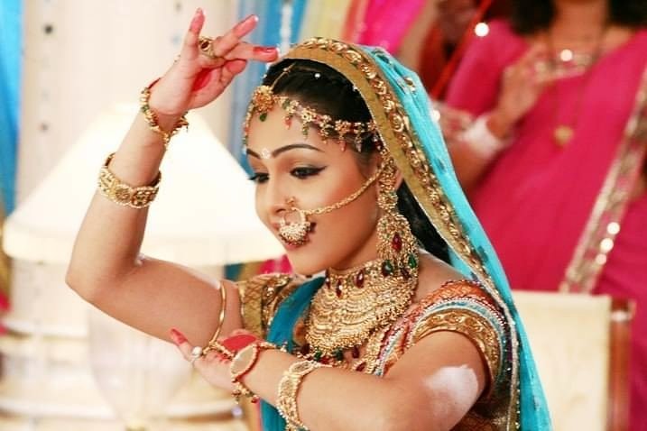 Shubhangi Atre on International Dance Day: Dance is a form of meditation Shubhangi Atre on International Dance Day: Dance is a form of meditation