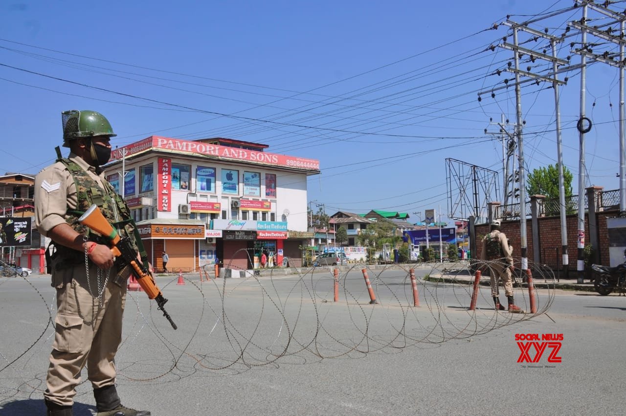 White collar syndicate identifying targets for terrorists busted in J&K White collar syndicate identifying targets for terrorists busted in J&K