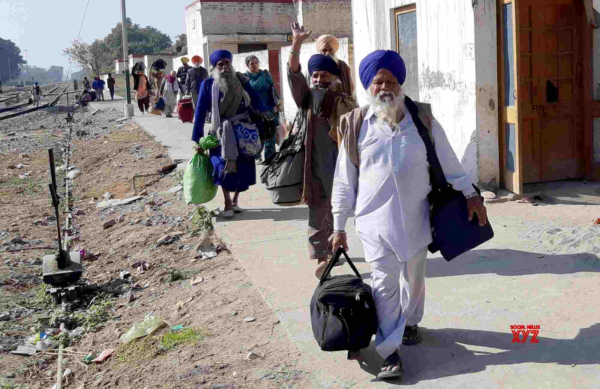 Sikhs in Pakistan on verge of becoming extinct minority group Sikhs in Pakistan on verge of becoming extinct minority group