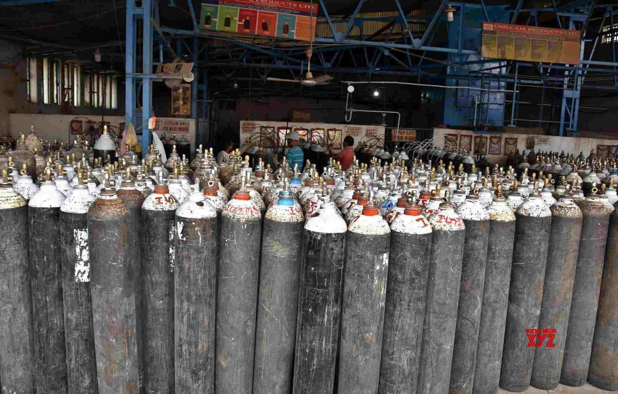 Delhi got only 44% of required oxygen from Centre on Mon: AAP Delhi got only 44% of required oxygen from Centre on Mon: AAP