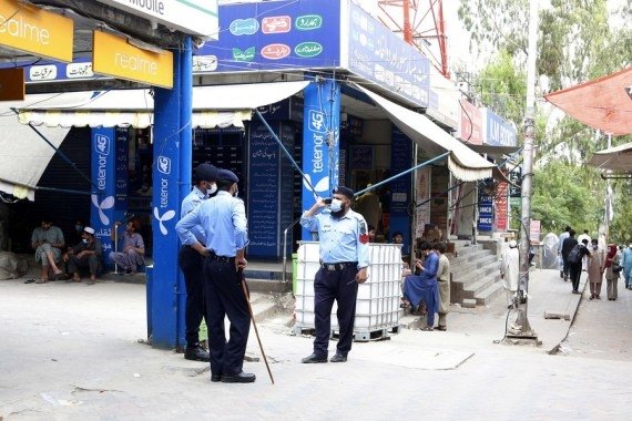 Pak ramps up restrictions for Eid al-Fitr Pak ramps up restrictions for Eid al-Fitr
