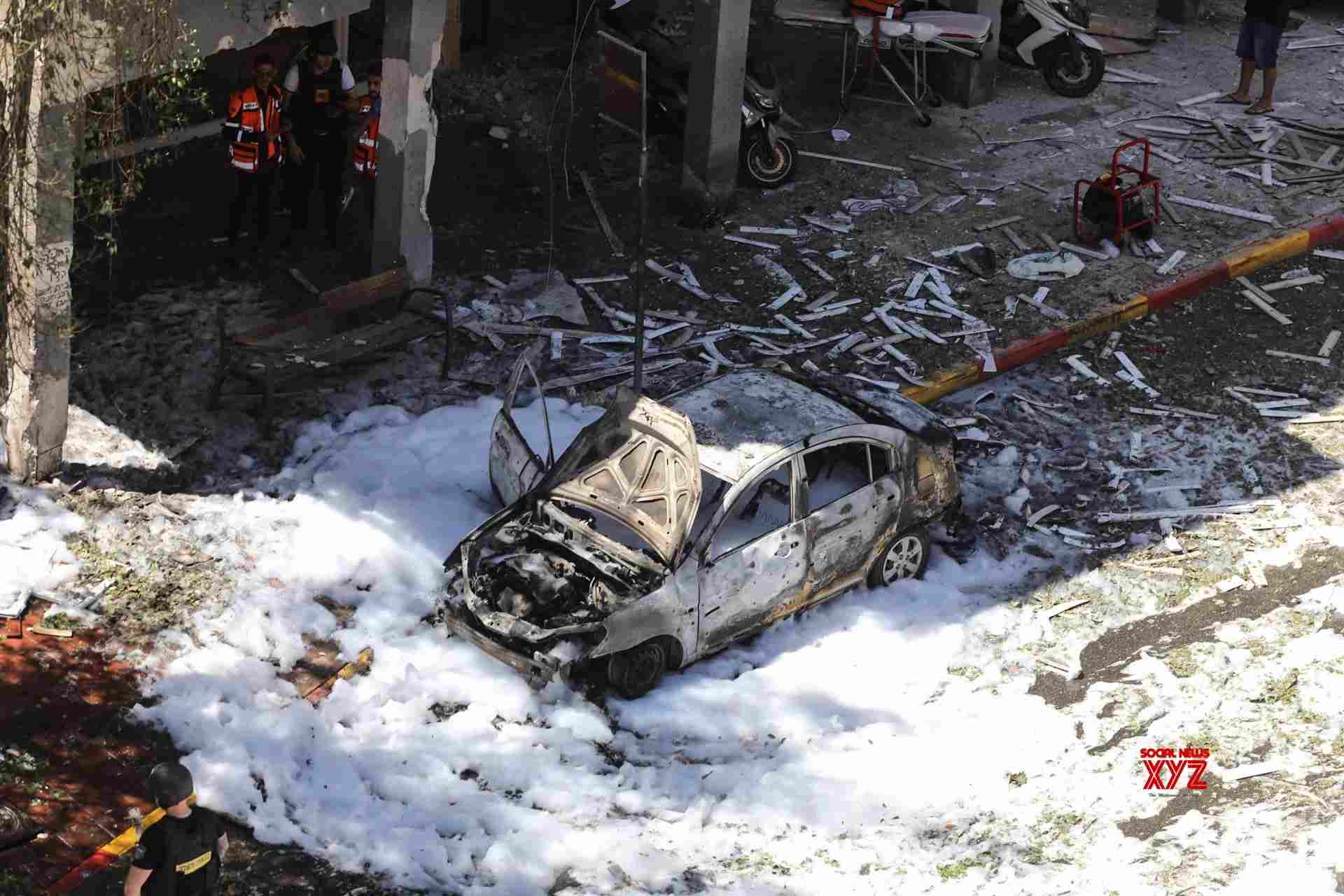 Hamas rejects linking Gaza reconstruction to prisoner swap Hamas rejects linking Gaza reconstruction to prisoner swap