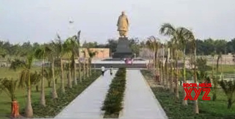 Jurassic enclave in UP's Janeshwar Mishra park Jurassic enclave in UP's Janeshwar Mishra park