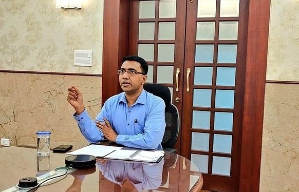 Keeping tabs on int'l passengers, says Goa CM amid Omicron scare Keeping tabs on int'l passengers, says Goa CM amid Omicron scare