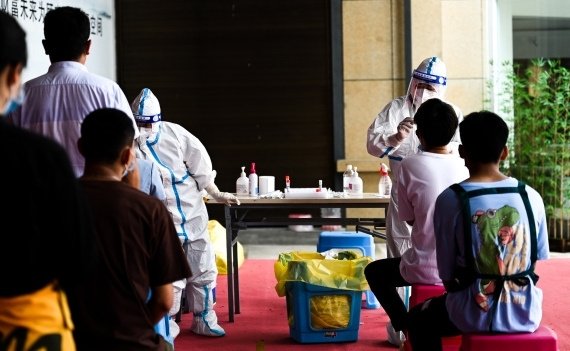 Chinese mainland reports 40 new locally transmitted Covid cases Chinese mainland reports 40 new locally transmitted Covid cases