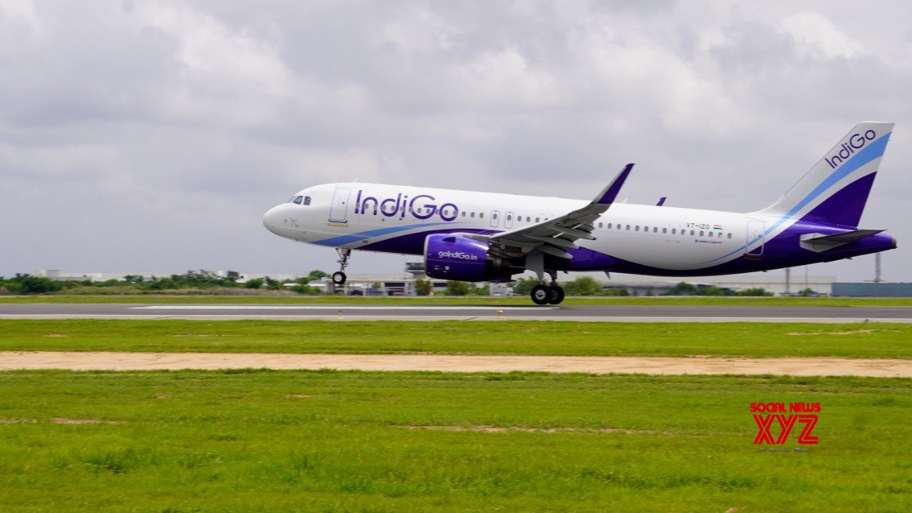 Indigo flight makes emergency landing at Calcutta airport Indigo flight makes emergency landing at Calcutta airport