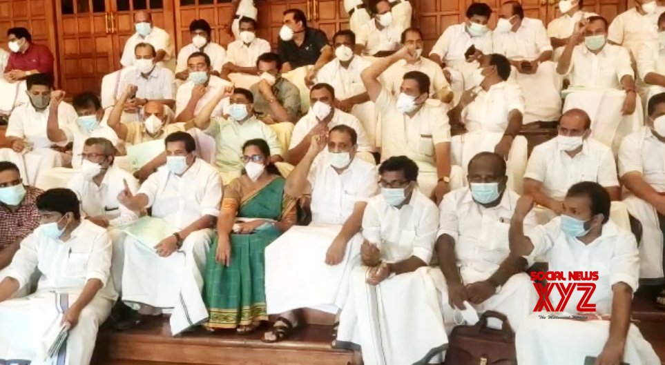 Kerala oppn up in arms, demands 'unruly' Minister's resignation Kerala oppn up in arms, demands 'unruly' Minister's resignation