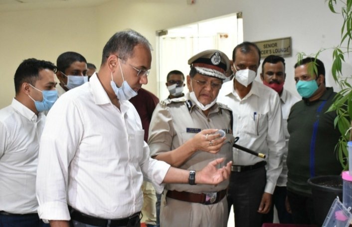 K'taka narcotics wing recovers Rs 6 crore worth Hashish Oil, ecstasy tablets K'taka narcotics wing recovers Rs 6 crore worth Hashish Oil, ecstasy tablets