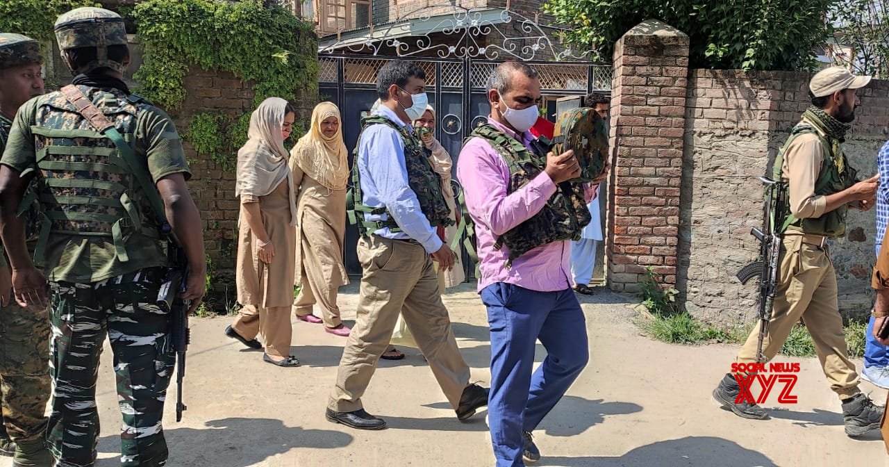NIA searches 5 locations in J&K's Bandipora in terror funding case NIA searches 5 locations in J&K's Bandipora in terror funding case