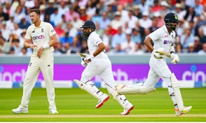2nd Test: Rain forces early lunch, careful India reach 46/0 2nd Test: Rain forces early lunch, careful India reach 46/0